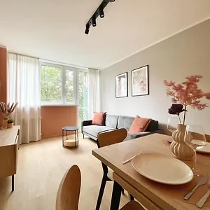  Apartament Legnicka ~ Self Check-in 24h ~ Lift Polska